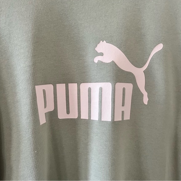 Puma Graphic crewneck sweater Size Medium - Picture 8 of 8